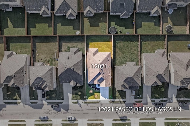 drone / aerial view featuring a residential view