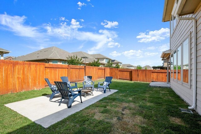 728 Pioneer Grv, Round Rock, TX 78665 - view of yard with a patio