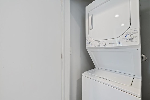 1605 Willow St Unit B, Austin, TX 78702 - washroom featuring stacked washer / drying machine