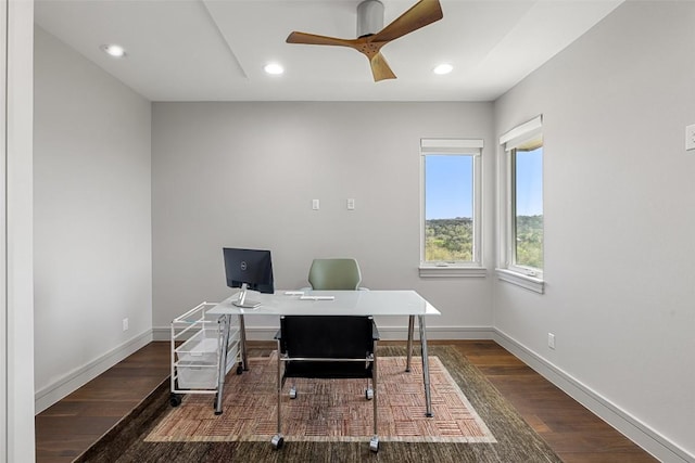 office featuring ceiling fan, baseboards, wood finished floors, and recessed lighting