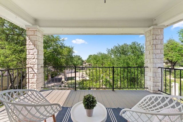 6 Dovedale Cv, The Hills, TX 78738 - view of deck