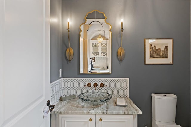 212 Bella Cima Dr, Austin, TX 78734 - bathroom featuring toilet and vanity