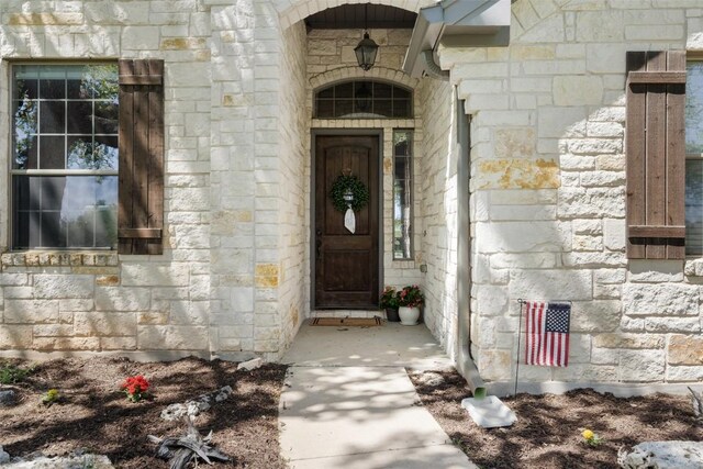 577 Shelf Rock Rd, Driftwood, TX 78619 - entrance to property featuring stone siding