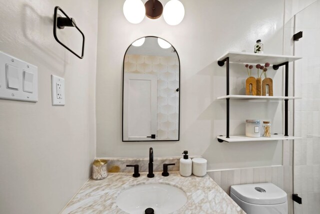 6009 Grover Ave, Austin, TX 78757 - bathroom with toilet and vanity