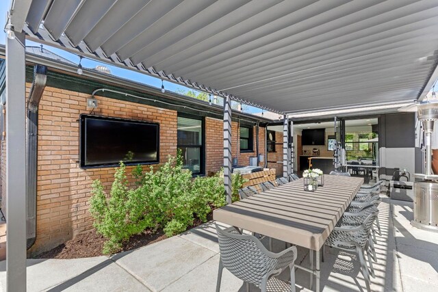 6009 Grover Ave, Austin, TX 78757 - view of patio / terrace featuring outdoor dining space