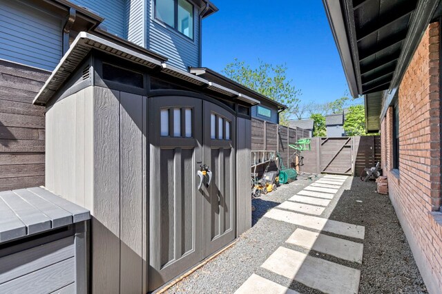 6009 Grover Ave, Austin, TX 78757 - view of property entrance