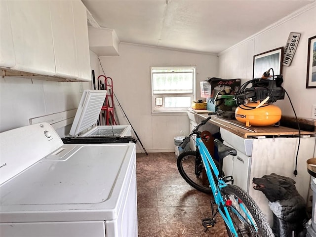 716 Barbara Dr, San Marcos, TX 78666 - washroom with cabinet space, ornamental molding, independent washer and dryer, and baseboards
