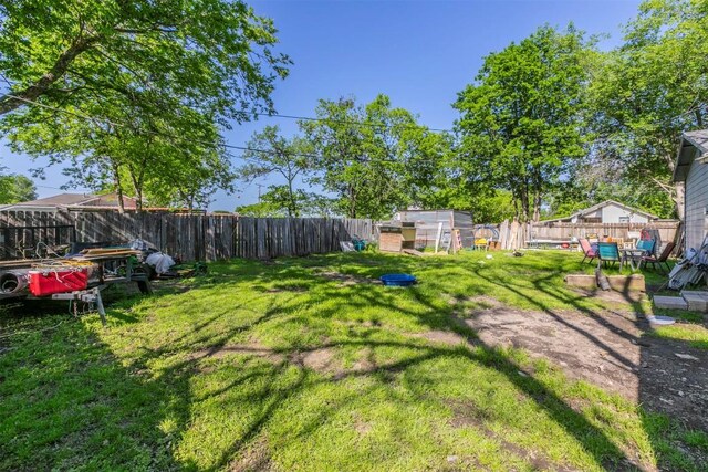 409 E Houston St, Mexia, TX 76667 - view of yard