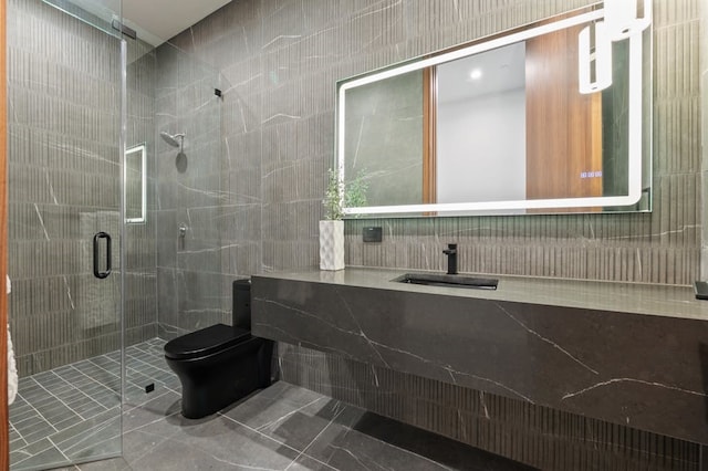 3500 Cactus Wren Way, Austin, TX 78746 - full bath with a stall shower, toilet, tile walls, and vanity