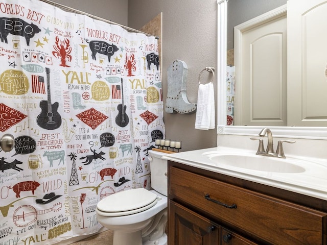 17012 Rush Pea Cir, Austin, TX 78738 - full bath with vanity, toilet, curtained shower, and a textured wall