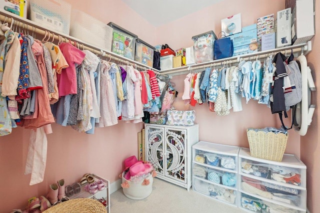 3901 Vantage Dr, Austin, TX 78731 - spacious closet with carpet floors