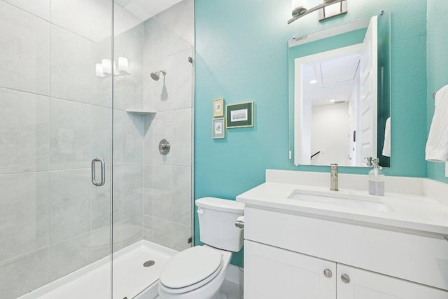 3901 Vantage Dr, Austin, TX 78731 - full bathroom featuring a stall shower, toilet, and vanity