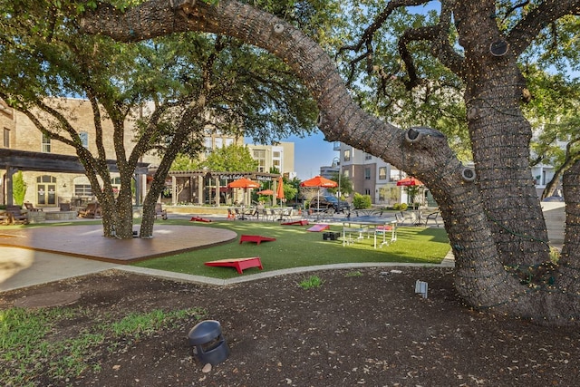 1013 Highknoll Ln, Georgetown, TX 78628 - view of property's community featuring a yard