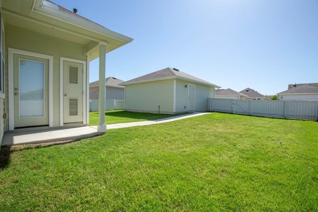 188 Catalina Dr, Kyle, TX 78640 - view of yard with a fenced backyard