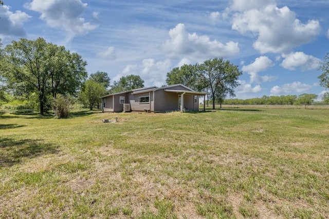 1229 State Highway 304, Gonzales, TX 78629 - view of green lawn