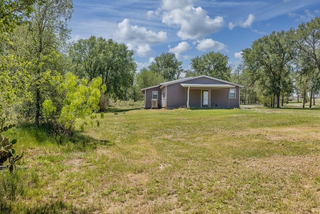 1229 State Highway 304, Gonzales, TX 78629 - view of green lawn