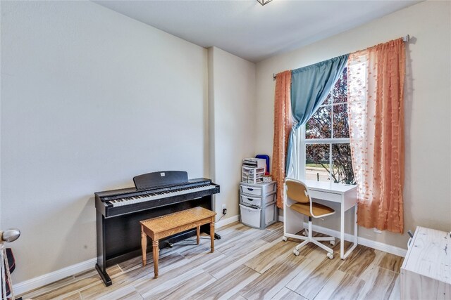 1012 Lost Pines Ln, Cedar Park, TX 78613 - office area featuring light wood-style flooring and baseboards