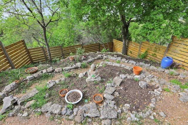 7106 Mountain Trl, Austin, TX 78732 - view of fenced backyard
