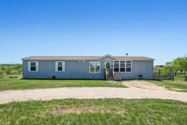 108 Gran Cielo, Elgin, TX 78621 - manufactured / mobile home featuring crawl space