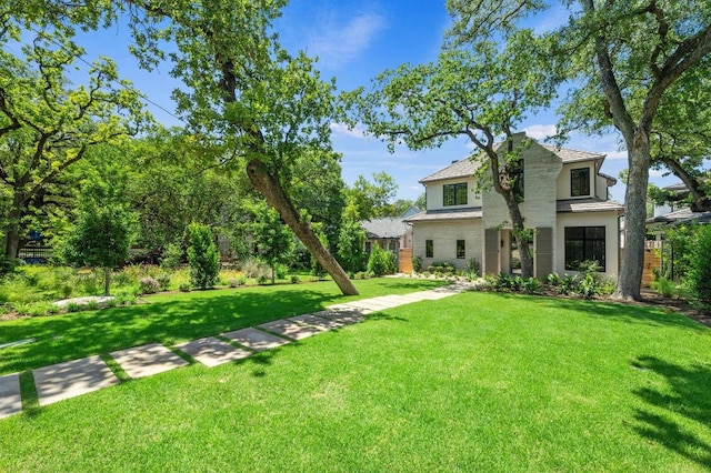 2307 Quarry Rd, Austin, TX 78703 - view of green lawn