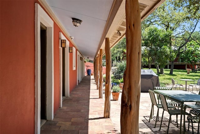 1005 Lisa Dr, Austin, TX 78733 - view of patio