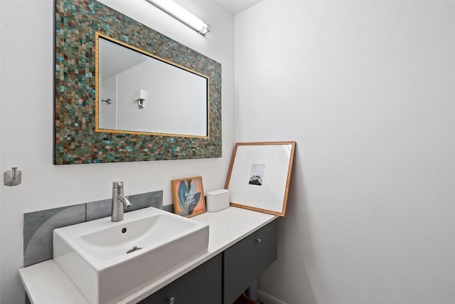 1005 Lisa Dr, Austin, TX 78733 - bathroom with vanity