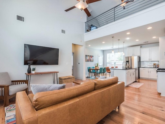 2315 Capulet St, Austin, TX 78741 - photo 7