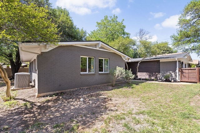 8604 Primrose Ln, Austin, TX 78757 - view of front of property featuring brick siding