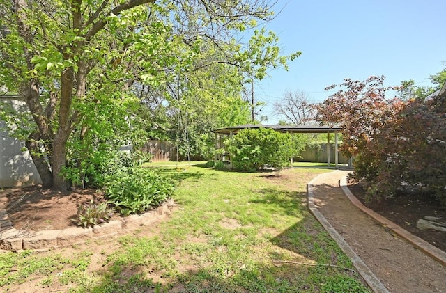 4607 S Forest Dr, Austin, TX 78745 - view of yard