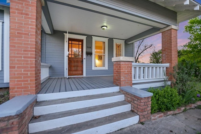 508 S Walnut St, Georgetown, TX 78626 - entrance to property with covered porch and brick siding