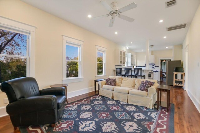 508 S Walnut St, Georgetown, TX 78626 - photo 17