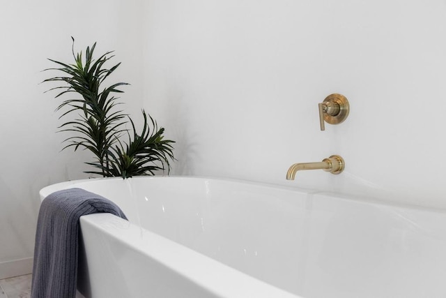 3412 Rosefinch Trl, Austin, TX 78746 - detailed view of a freestanding bath