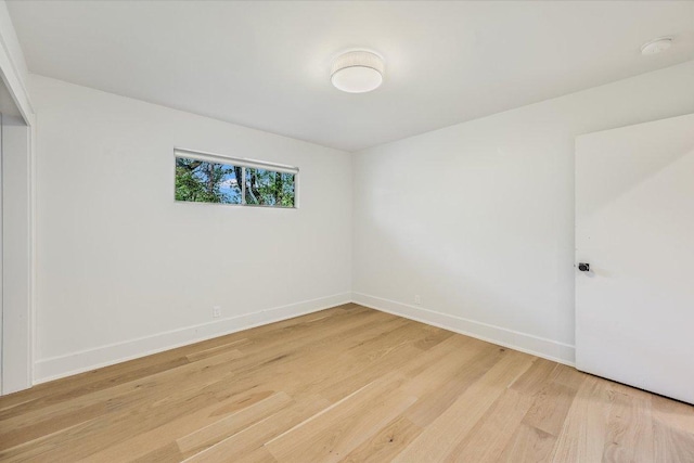 201 Westwood Ter, West Lake Hills, TX 78746 - empty room featuring light wood-style floors and baseboards