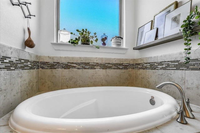 340 Fort Cobb Way, Georgetown, TX 78628 - full bathroom with a bath
