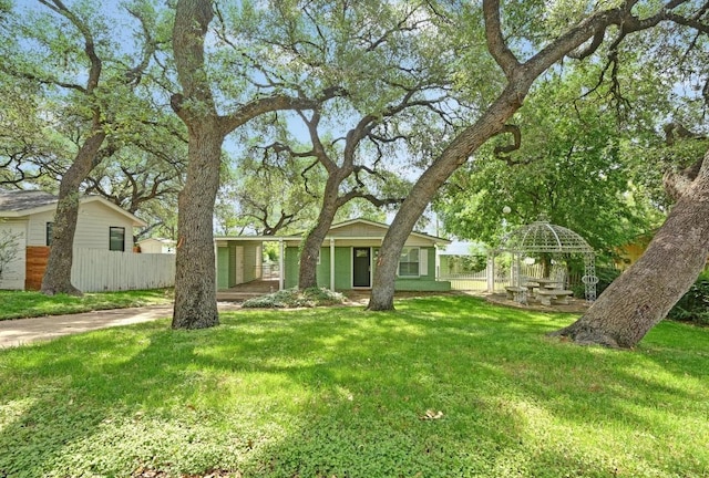 3103 S Oak Dr, Austin, TX 78704 - view of front of home with a gazebo