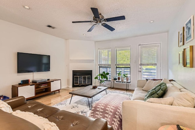 1404 Norwalk Ln Unit 207, Austin, TX 78703 - photo 1