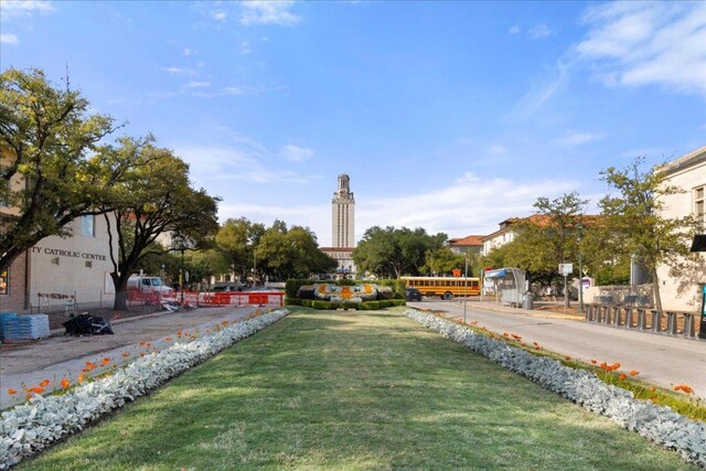 313 W 17th St Unit 2403, Austin, TX 78701 - view of yard