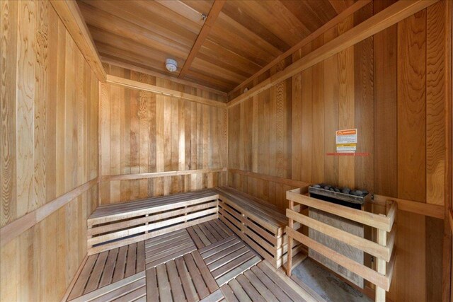 313 W 17th St Unit 2403, Austin, TX 78701 - view of sauna