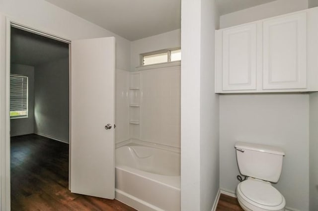 13604 Sierra Wind Ln, Elgin, TX 78621 - bathroom featuring wood finished floors and shower / tub combination