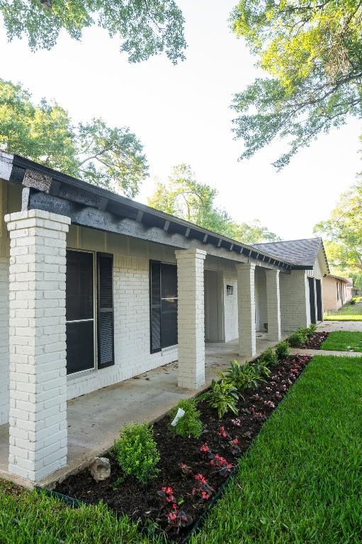 view of side of home