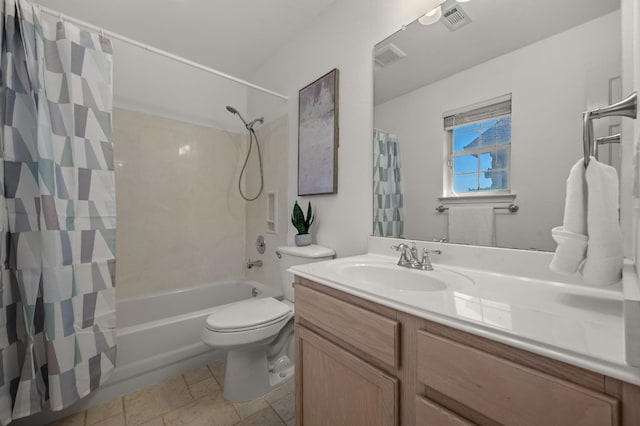 510 Sunny Brook Dr, Leander, TX 78641 - full bathroom featuring shower / bath combo with shower curtain and vanity
