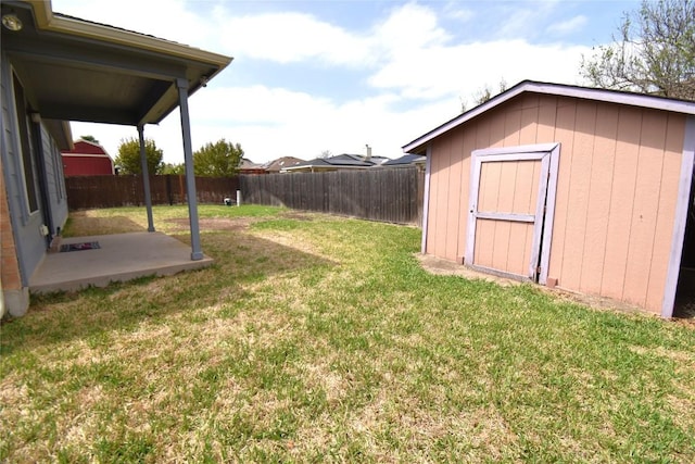 2305 Love Rd, Killeen, TX 76542 - view of yard with a patio
