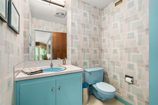 5322 Western Hills Dr, Austin, TX 78731 - bathroom with toilet and vanity