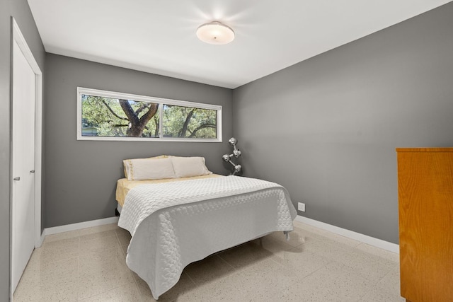 5322 Western Hills Dr, Austin, TX 78731 - bedroom with a closet and baseboards