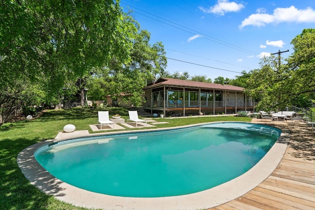 5322 Western Hills Dr, Austin, TX 78731 - outdoor pool featuring an outdoor hangout area and a yard