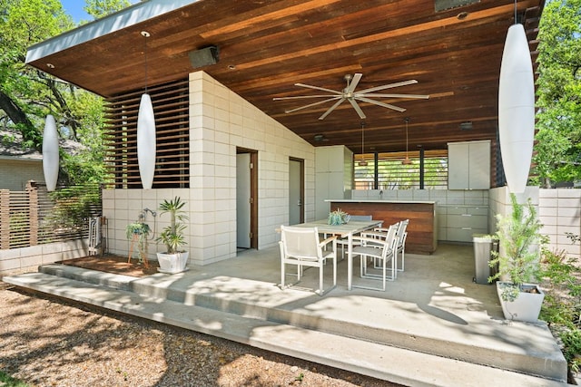 5322 Western Hills Dr, Austin, TX 78731 - view of patio / terrace with outdoor dining space and ceiling fan