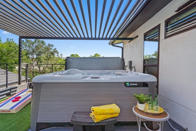 608B W 15th St, Georgetown, TX 78626 - view of patio / terrace featuring a hot tub