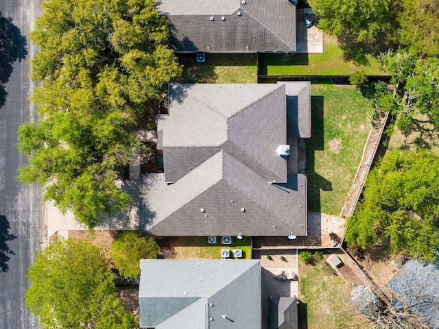 12528 E Labrador Cv, Austin, TX 78729 - photo 2