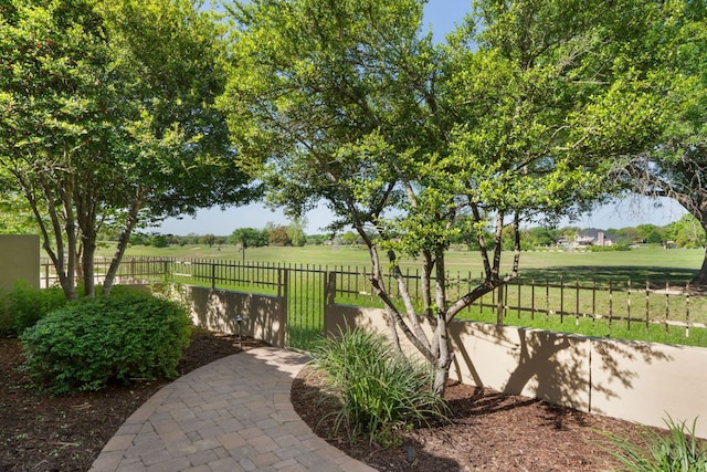 30203 Hacienda Ln, Georgetown, TX 78628 - view of yard featuring fence