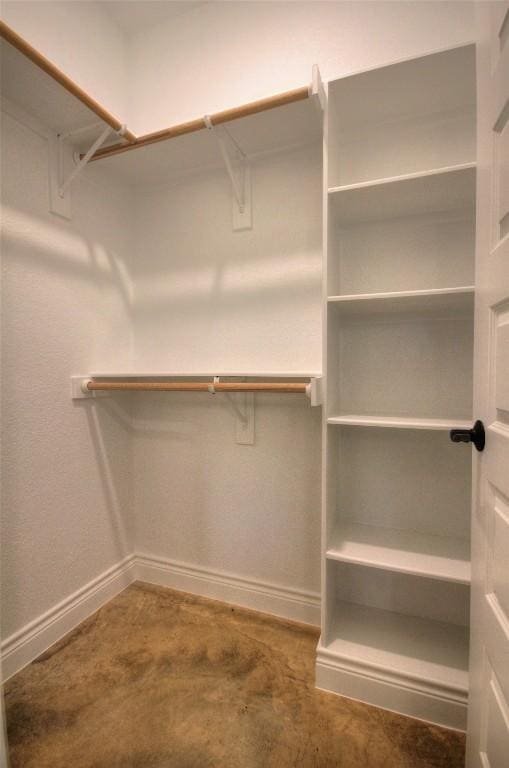 283 Calle Cortez Dr, Buchanan Dam, TX 78609 - view of spacious closet